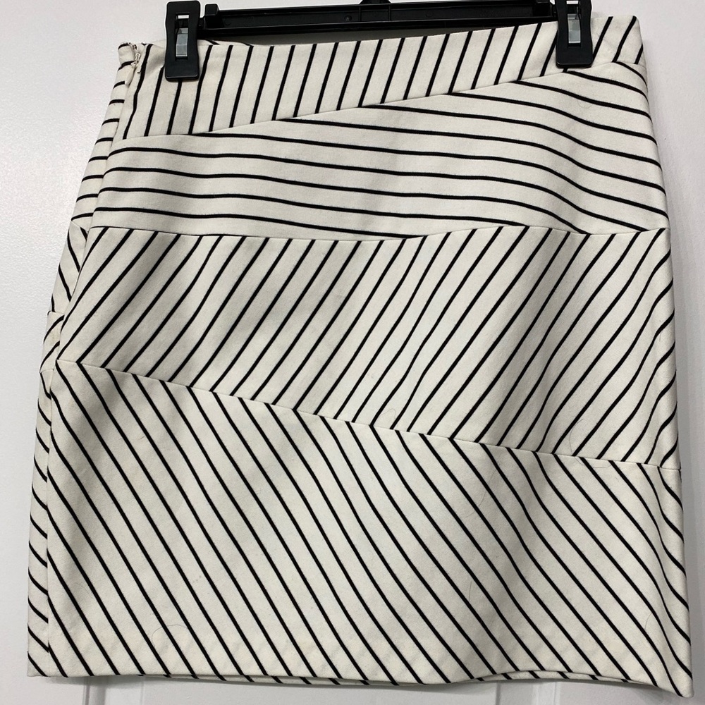 Cynthia Steffe geo stripe mini skirt